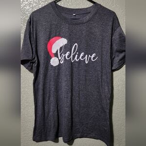 Gray 'Believe' T-Shirt with Santa Hat